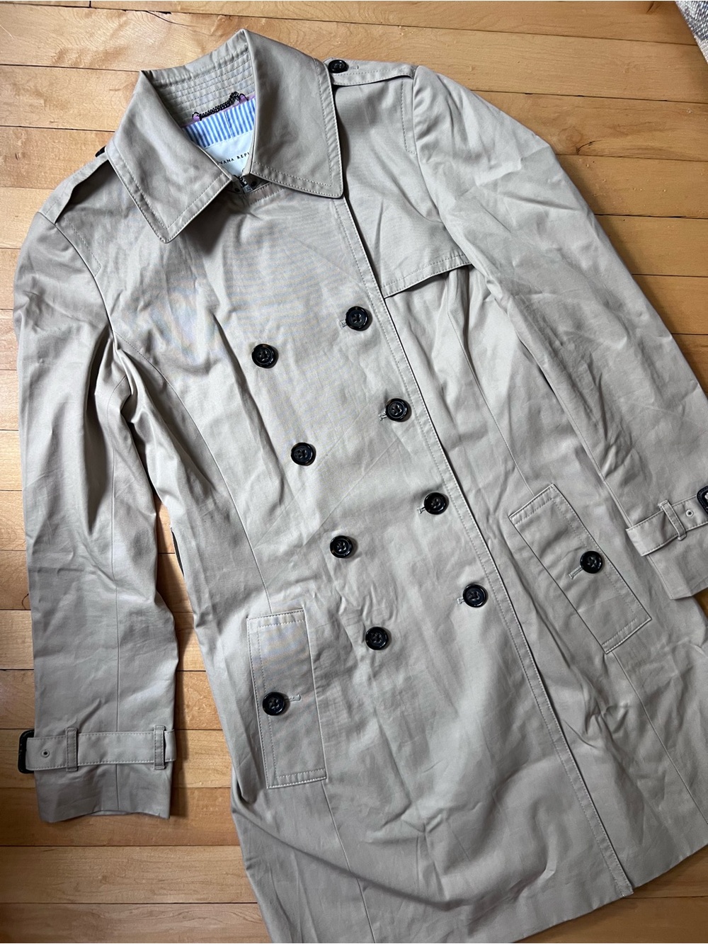 Banana Republic Classic Khaki Double-Breasted Trench Coat